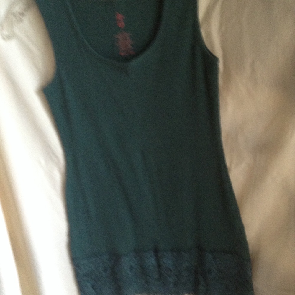 Top - Picture 1 of 2